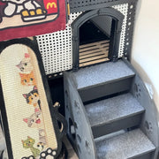 Horizontal vs. Vertical Cat Scratchers: Which One Does Your Cat Need?